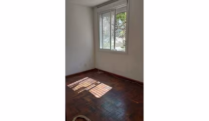 Apartamento para venda  no Bairro SANTO ANTONIO em Porto Alegre