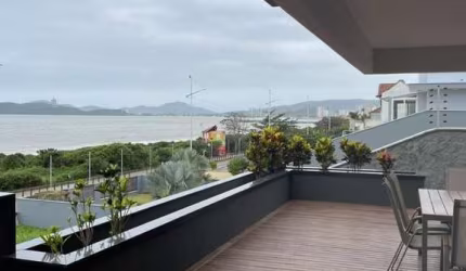 Sobrado à venda, 320 m² por R$ 5.500.000,00 - Itacolomi - Balneário Piçarras/SC