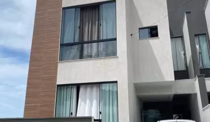 Sobrado com 3 dormitórios à venda por R$ 650.000,00 - Nossa Senhora de Fatima - Penha/SC