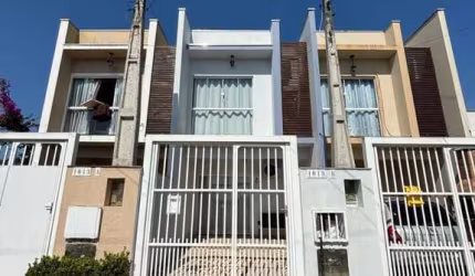 Sobrado à venda por R$ 530.000,00 - Itacolomi - Balneário Piçarras/SC
