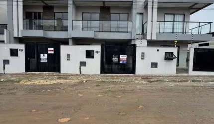 Sobrado com 3 dormitórios à venda por R$ 690.000,00 - Itacolomi - Balneário Piçarras/SC