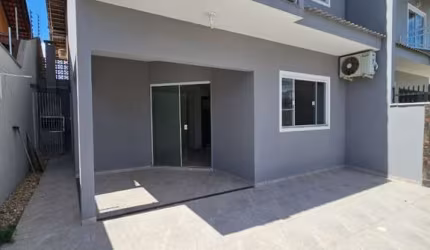 Sobrado à venda, 110 m² por R$ 760.000,00 - Itacolomi - Balneário Piçarras/SC