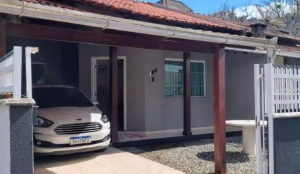 Casa à venda, 113 m² por R$ 650.000,00 - Itacolomi - Balneário Piçarras/SC