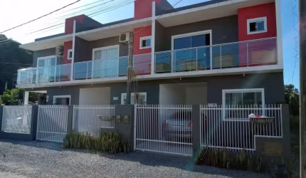 Sobrado à venda, 93 m² por R$ 552.000,00 - Itacolomi - Balneário Piçarras/SC