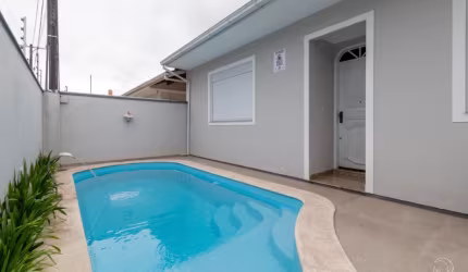 EXCELENTE Casa de 3 dormitórios em Barreiros