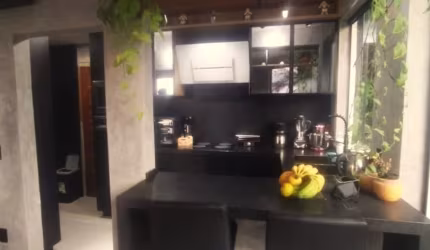 EXCELENTE CASA RESIDENCIAL DE 2 DORMITÓRIOS NO CENTRO DE FLORIANÓPOLIS