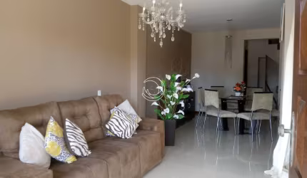 LINDA CASA RESIDENCIAL DE 6 DORMITÓRIOS NA AGRONÔMICA