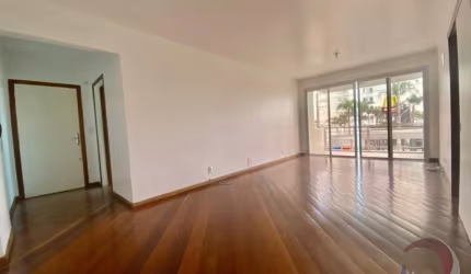 LINDO APARTAMENTO DE 3 DORMITÓRIOS NA AGRONÔMICA
