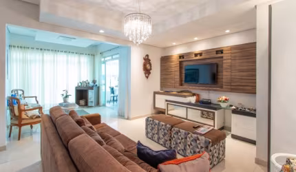 LINDO APARTAMENTO DE 3 DORMITÓRIOS NA CARVOEIRA