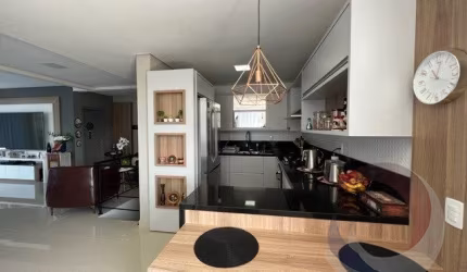 LINDA CASA RESIDENCIAL DE 3 DORMITÓRIOS NO CÓRREGO GRANDE