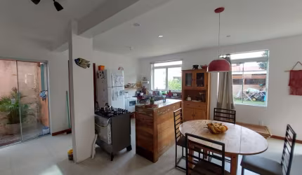 EXCELENTE CASA RESIDENCIAL DE 5 DORMITÓRIOS NO CAMPECHE
