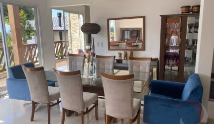 LINDA CASA RESIDENCIAL DE 5 DORMITÓRIOS NO CAMPECHE