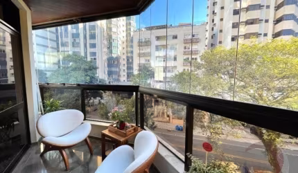 ÓTIMO APARTAMENTO DE 4 DORMITÓRIOS NO CENTRO DE FLORIANÓPOLIS