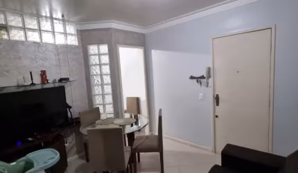 ÓTIMO APARTAMENTO DE 1 DORMITÓRIO NO CENTRO DE FLORIANÓPOLIS