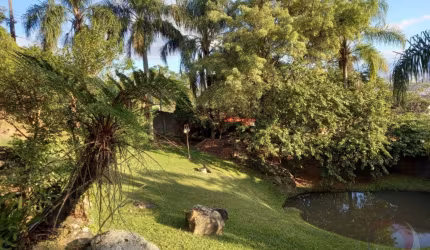 EXCELENTE CASA RESIDENCIAL DE 6 DORMITÓRIOS NO ITACORUBI