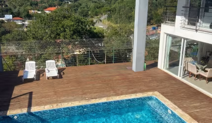 LINDA CASA RESIDENCIAL DE 4 DORMITÓRIOS NO ITACORUBI