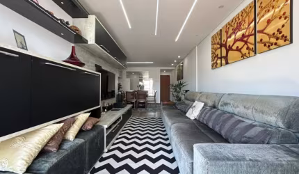 LINDO APARTAMENTO DE 4 DORMITÓRIOS NA TRINDADE