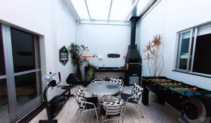 EXCELENTE CASA RESIDENCIAL DE 2 DORMITÓRIOS NO SACO DOS LIMÕES