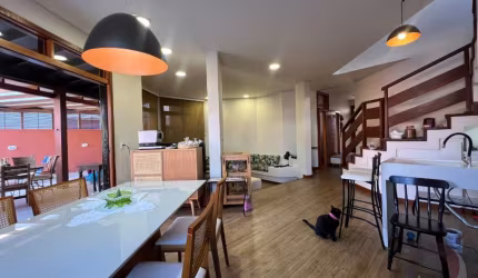 LINDA CASA RESIDENCIAL DE 3 DORMITÓRIOS NO CÓRREGO GRANDE