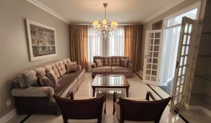 EXCELENTE CASA DE 4 DORMITÓRIOS NO CÓRREGO GRANDE