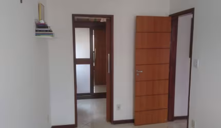 Condomínio  mata Atlantica  2 apartamentos  2/4 dependência   valor  145.000,00