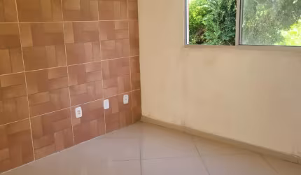 Condomínio  recanto de Abrantes  2/4 valor  850 00