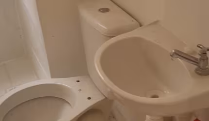 Condomínio  porto da barra 2/4 valor 50.000,00