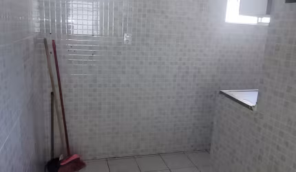 Conjunto vale dos lagos  2/4 com garagem  900,00
