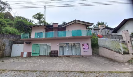 VENDO LINDA CASA SEMIMOBILIADA EM TIMBÓ!