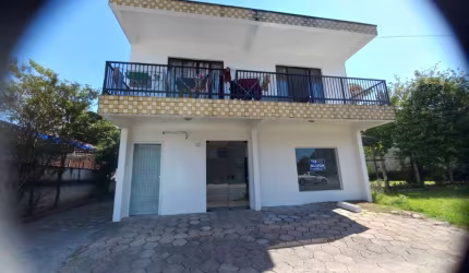 ALUGO APARTAMENTO TÉRREO