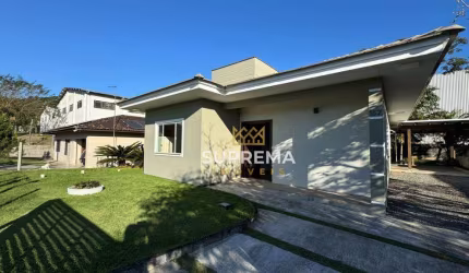 Casa com 2 dormitórios à venda, 102 m² por R$ 830.000,00 - Glória - Joinville/SC