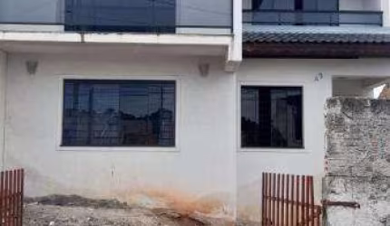 LINDO SOBRADO NO  BAIRRO CACHOEIRA EM ARAUCARIA  PROXIMO ROTATORIA DO PARQUE 5 MINUTOS DO CENTRO