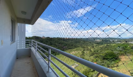 Apartamento à venda - Zona Sul - 2 dormitórios, varanda, 1 vaga, prédio com lazer