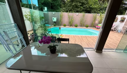Casa Sobrado, 3 dormitórios ( 1 suíte), Condomínio Crystal Park, Jacareí.