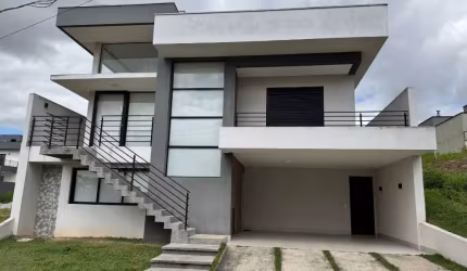 Casa Sobrado, 3 dormitórios (1 suíte), escritório, condomínio fechado, Verana.