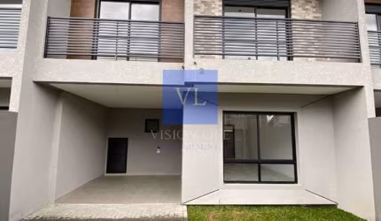 Casa à venda em Curitiba-PR: Sobrados com 3 quartos no bairro Uberaba, com suíte e 2 vagas de garagem!