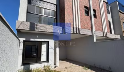 Residencial Rizinelli - Sobrado com 3 Quartos e Terraço Privativo