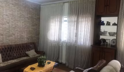 Casa com 3 quartos à venda na Avenida Diogo Álvares, 1570, Parque São Quirino, Campinas, 224 m2 por R$ 700.000