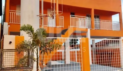 Casa com 3 quartos à venda na Rua Atílio Tafarello, 575, Recanto dos Dourados, Campinas, 200 m2 por R$ 550.000