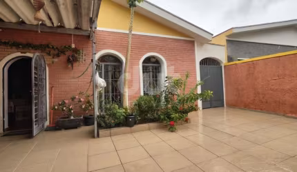 Casa com 3 quartos à venda na Avenida Carlos de Araújo Gobbi, 455, Vila São Bento, Campinas, 226 m2 por R$ 750.000