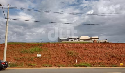 Terreno em condomínio fechado à venda na Rua Fukiko Tetsuya Tajima, 1, Loteamento Terras da Fazenda, Itatiba por R$ 243.800