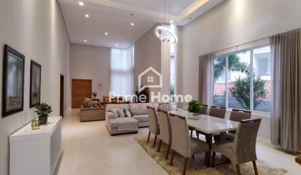 Chácara / sítio com 3 quartos à venda na Estrada Antônio Américo Suzan, 1100, Condominio Village das Palmeiras, Itatiba, 381 m2 por R$ 3.300.000