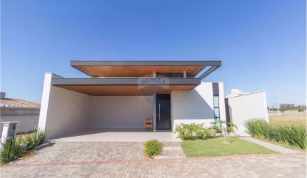Casa à Venda no Condomínio Green Park