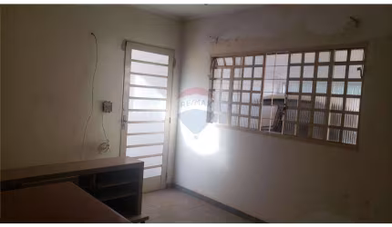 EXCELENTE IMÓVEL NO BAIRRO JUSSARA