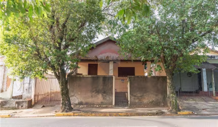 Imóvel de Cunho Comercial na Av Baguaçu, Próx à Unimed - Valor Perfil Investidor - 300m² de Terreno