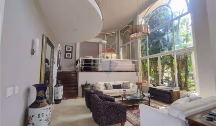 Casa assobradado de alto padrão !