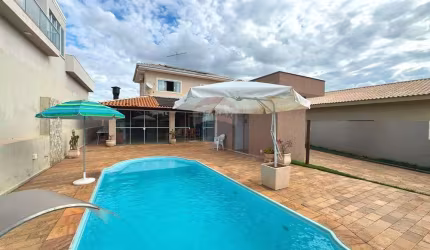 Residencial Costa Azul - Casa à Venda!