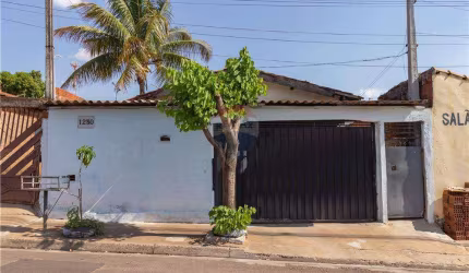 Vende-se Casa comercial próximo ao Sup Rondon do HIlda Mandarino
