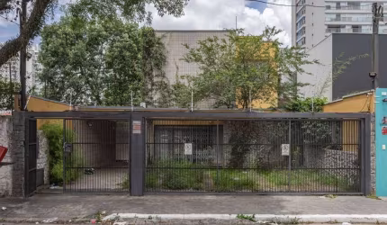 Sobrado no Brooklin com 237m² 02 dorm 1 suite 04 vagas