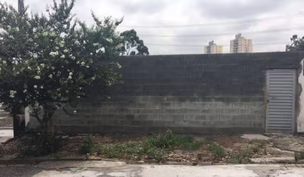 Terreno no bairro da Vila Tiradentes com 275m²